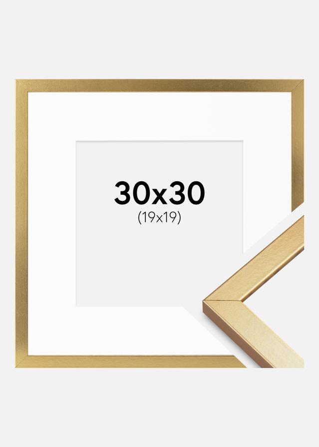 Ramă Minerva Aur 30x30 cm - Paspartuuri Alb 20x20 cm