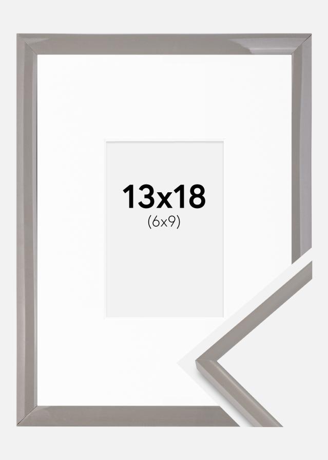 Ramă New Lifestyle Gri Pământ 13x18 cm - Paspartuuri Alb 7x10 cm