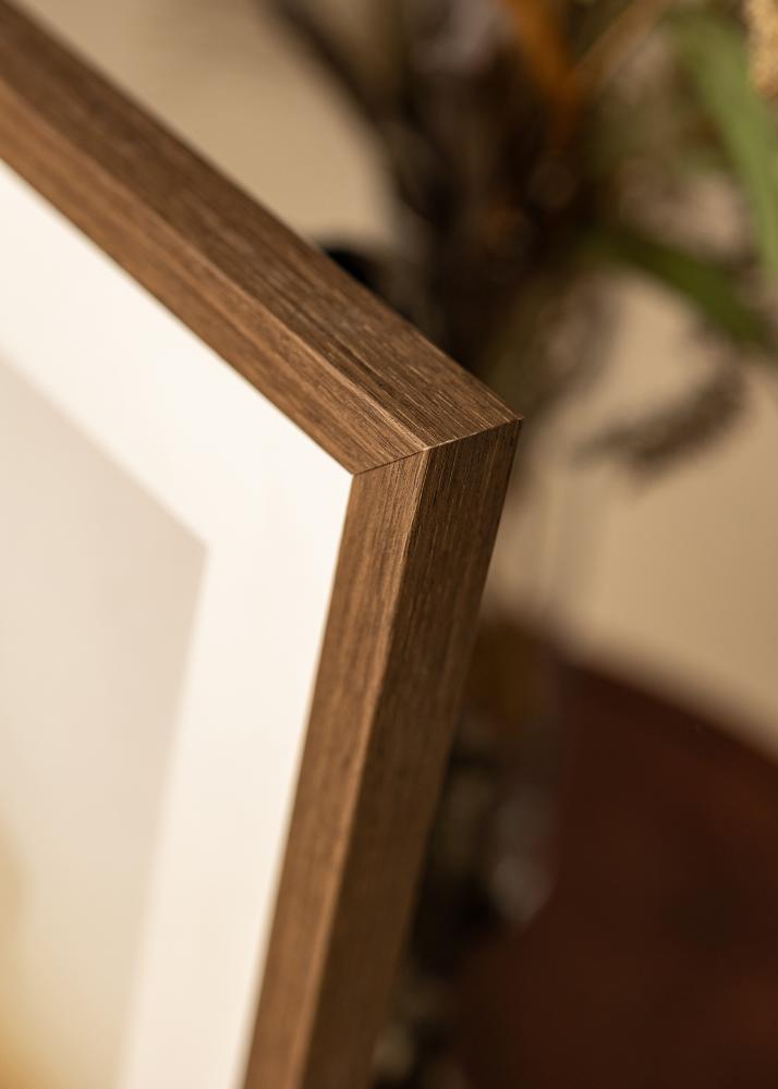 Ramă Hermes Nuc 70x90 cm - Paspartuuri Alb 55x70 cm