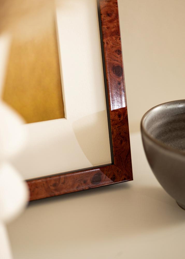 Ramă Hermes Nuc 42x59,4 cm - Paspartuuri Alb 25x38 cm