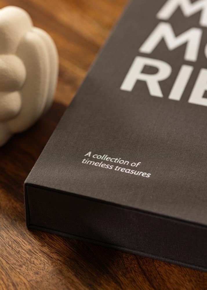 KAILA MEMORIES Black/White - Coffee Table Photo Album (60 Negre Pagini)