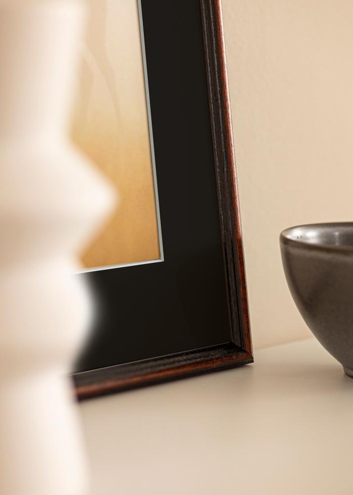 Ramă Horndal Nuc 24x30 cm - Paspartu Negru 18x24 cm