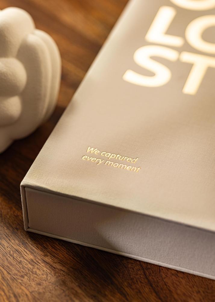 KAILA OUR LOVE STORY Creme - Coffee Table Photo Album (60 Negre Pagini)