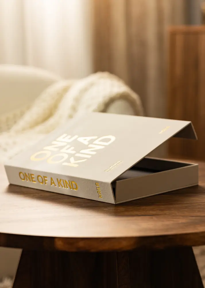 KAILA ONE OF A KIND Creme - Coffee Table Photo Album (60 Negre Pagini)