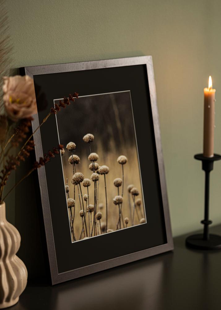 Ramă Selection Nuc 13x18 cm - Paspartu Negru 9x12 cm