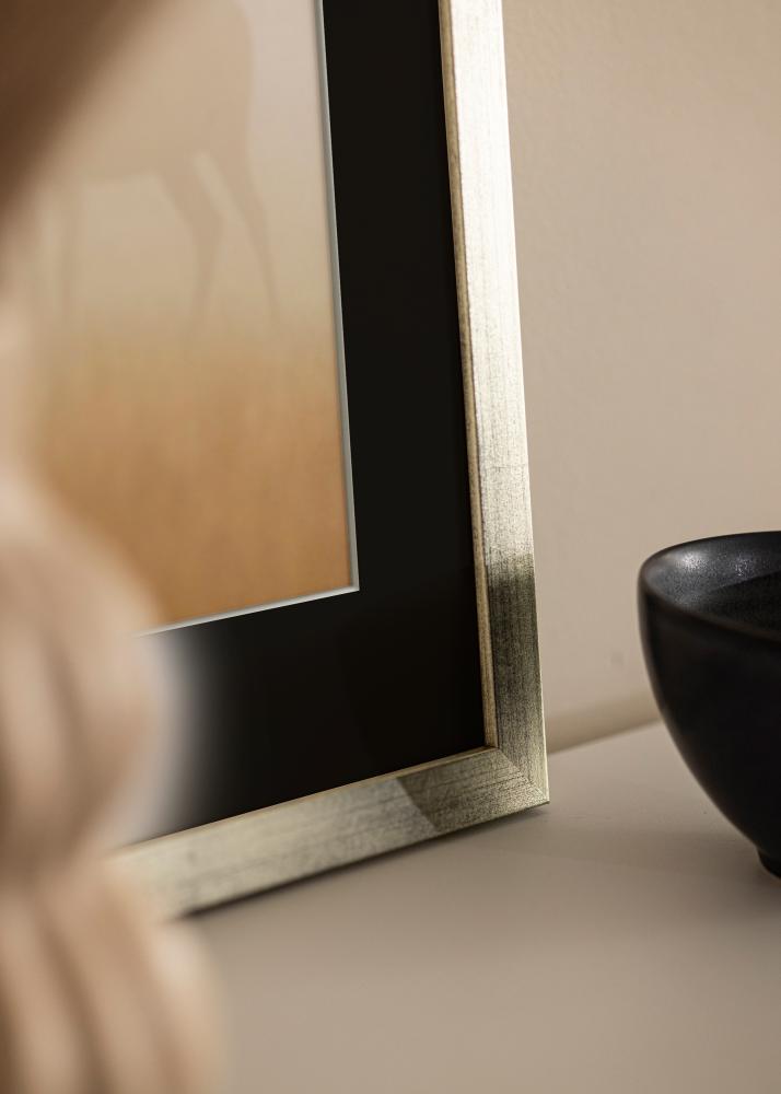 Ramă Stilată Argintiu 18x24 cm - Paspartu Negru 13x18 cm