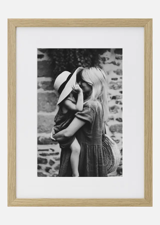 Pchet întreg fotografii - poză + ramă Stejar cu Paspartu - M (20x30 cm)