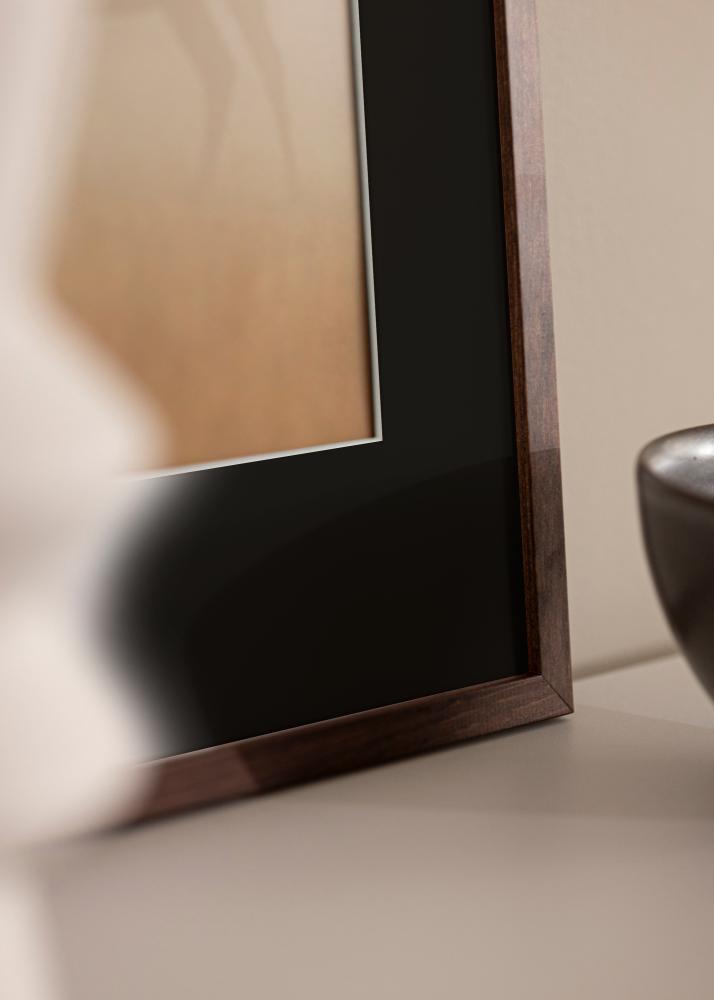 Ramă Galant Nuc 50x70 cm - Paspartu Negru 33x56 cm