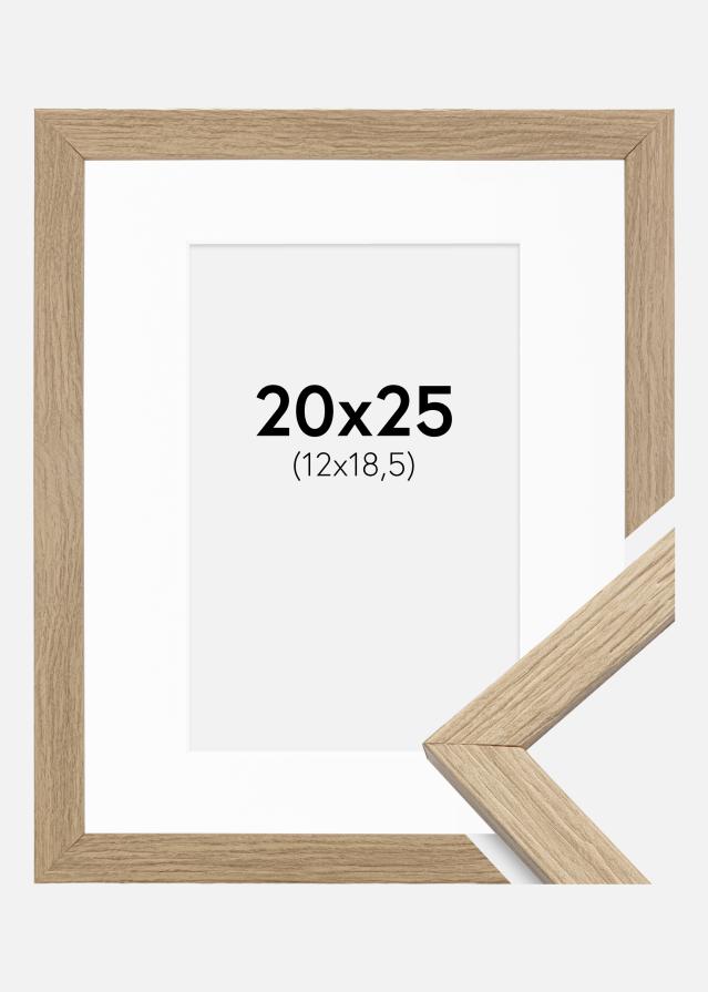 Ramă Stilată Stejar 20x25 cm - Paspartu Alb 13x19,5 cm