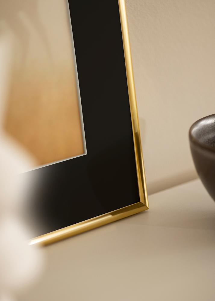 Ramă Victoria Auriu 70x100 cm - Paspartu Negru 62x93 cm