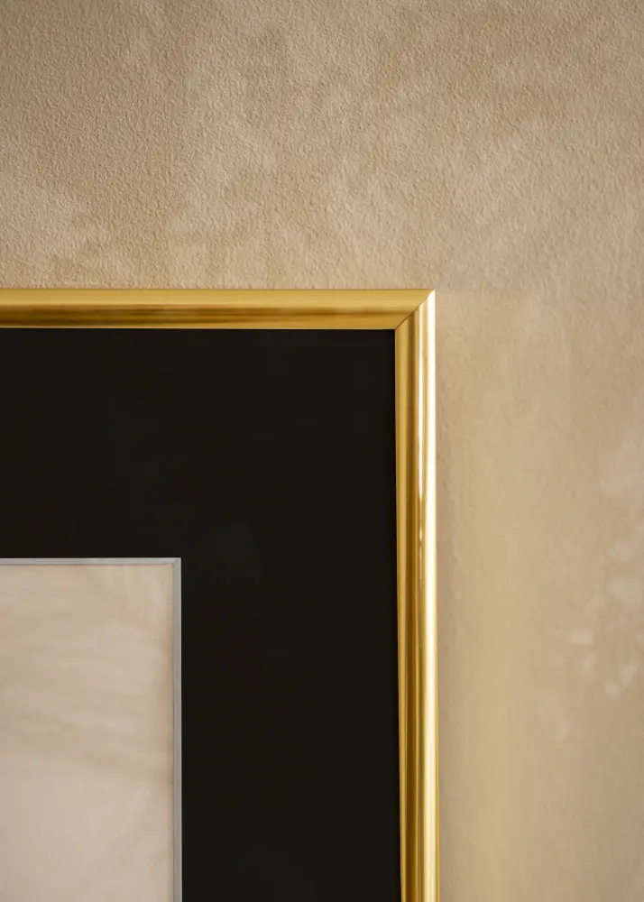 Ramă Victoria Auriu 50x70 cm - Paspartu Negru 42x59,4 cm (A2)