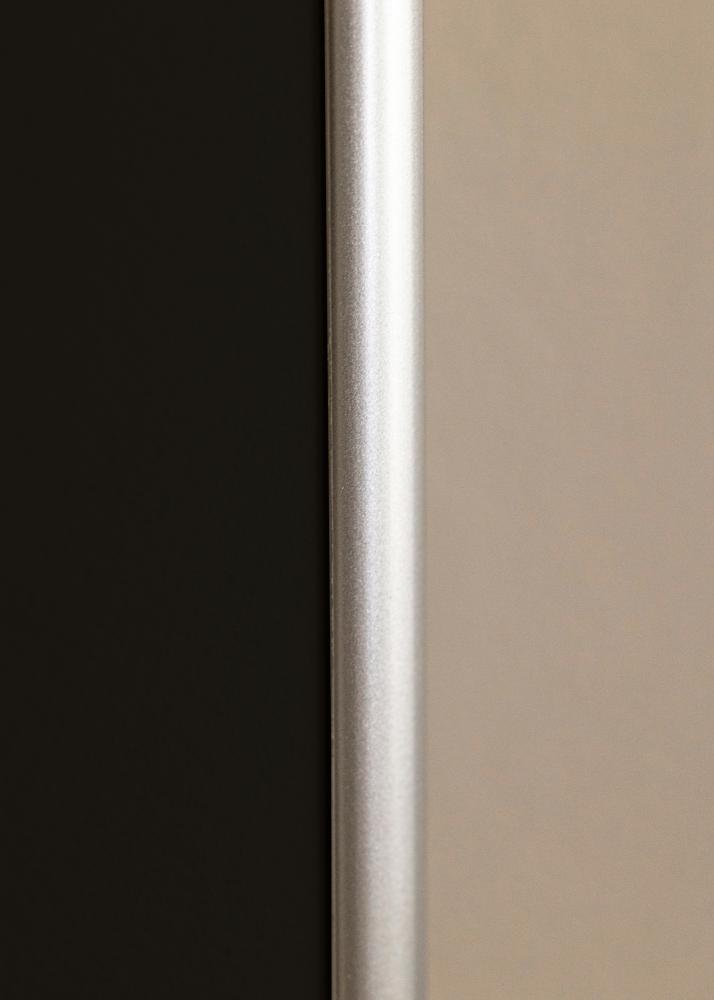 Ramă Victoria Argintiu 50x70 cm - Paspartu Negru 33x56 cm