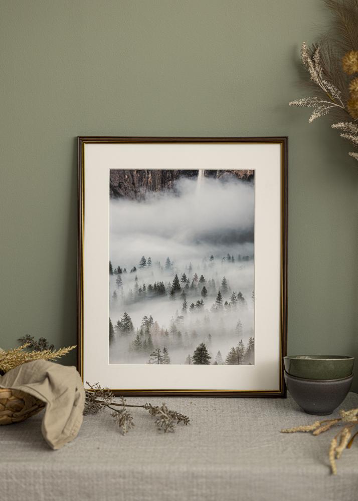 Ramă Classic Nuc 21x29,7 cm (A4)