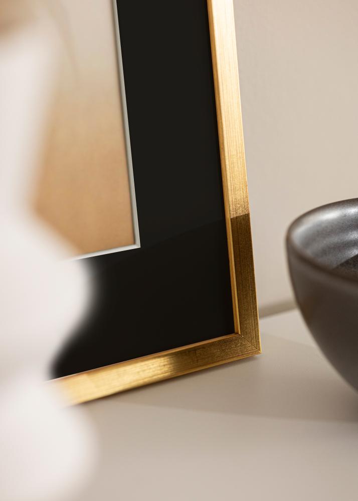 Ramă Edsbyn Auriu 30x40 cm - Paspartu Negru 8x12 inches