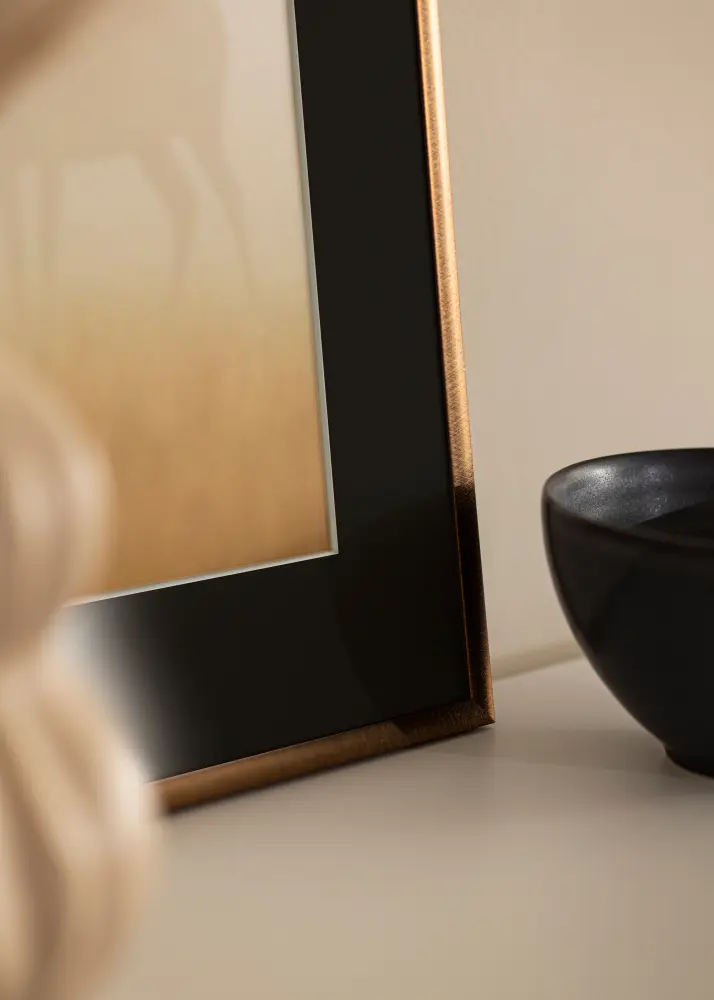 Ramă New Lifestyle Bronz 50x70 cm - Paspartu Negru 16x24 inches